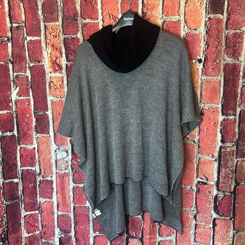Peruvian Link Superfine Alpaca Wool  Turtleneck Poncho